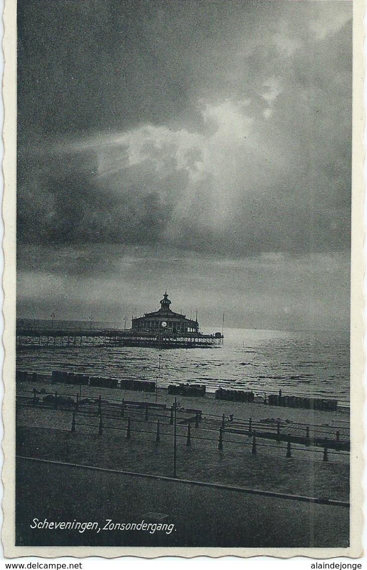 Scheveningen - Zonsondergang - No 819 J.v.d. Hoek V. H. Artur Klitzsch & Co. - Scheveningen