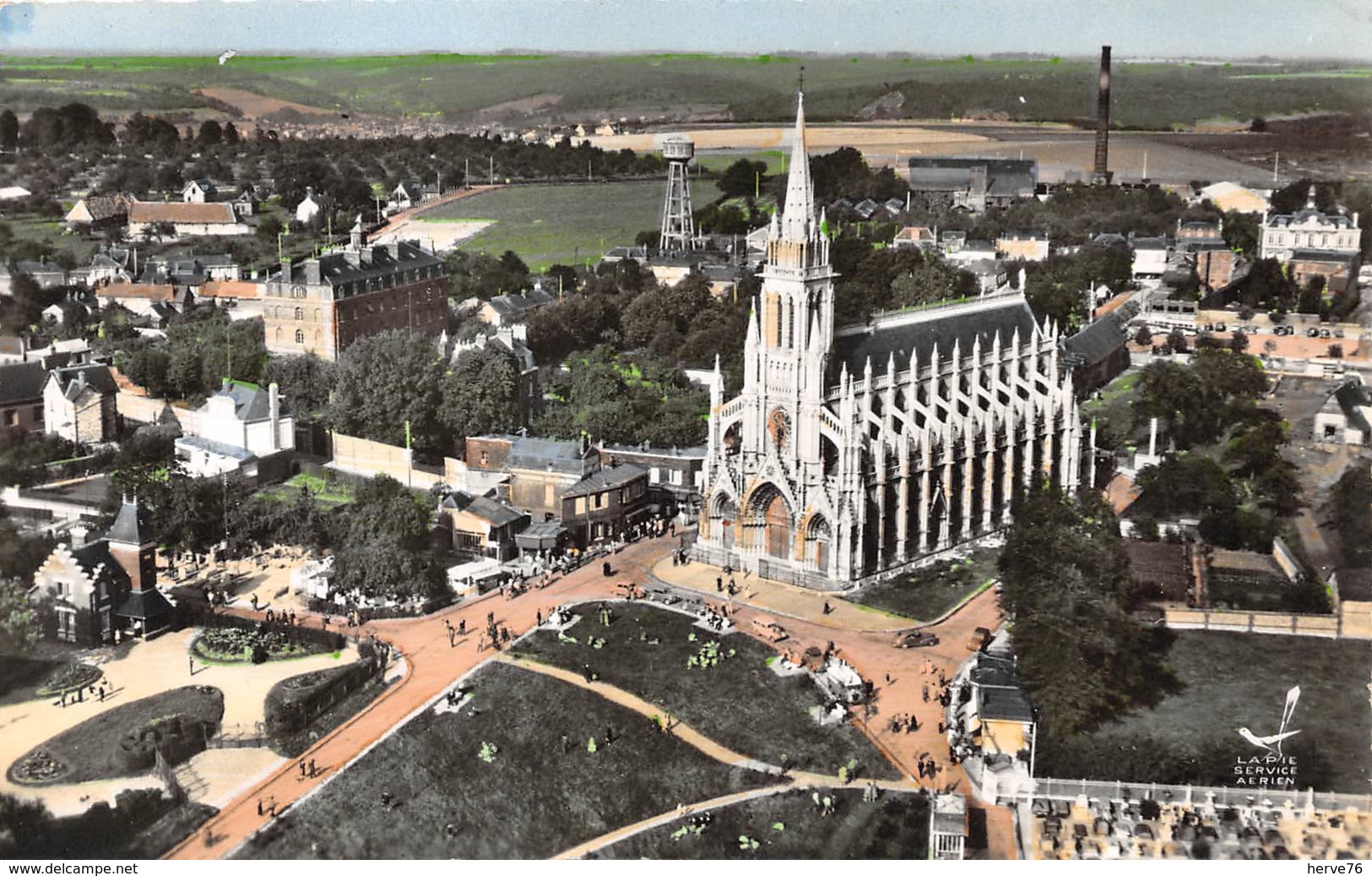 BONSECOURS - La Basilique Notre-Dame - Vue Aérienne (CPSM Petit Format) - Bonsecours