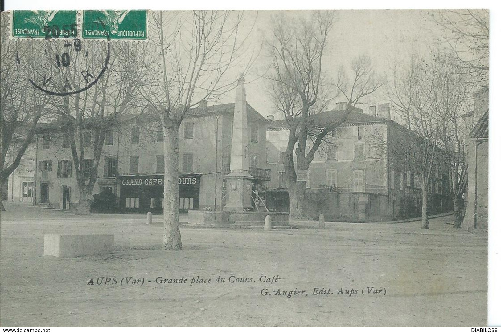 AUPS ( VAR )   GRANDE PLACE DU COURS , CAFÉ - Aups