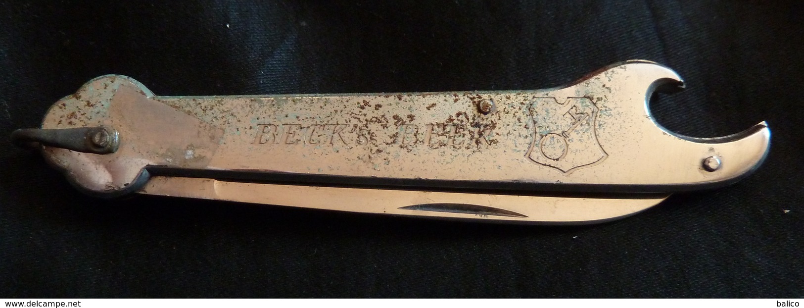 Couteau Avec Publicité, Beck's Béer Et Décapsuleur - Cuchillos