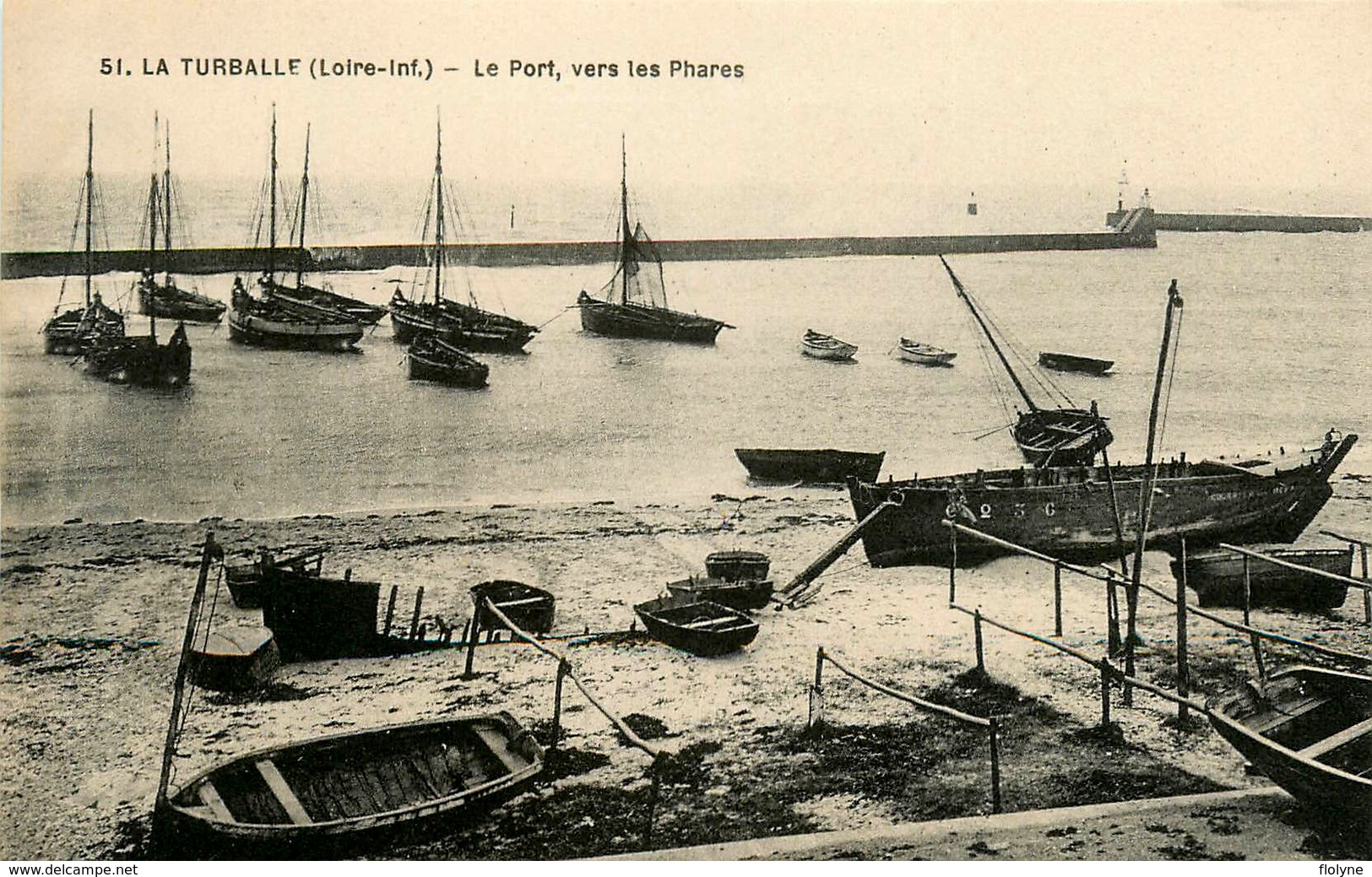 La Turballe - Le Port , Vers Les Phares - Bateaux De Pêche - La Turballe