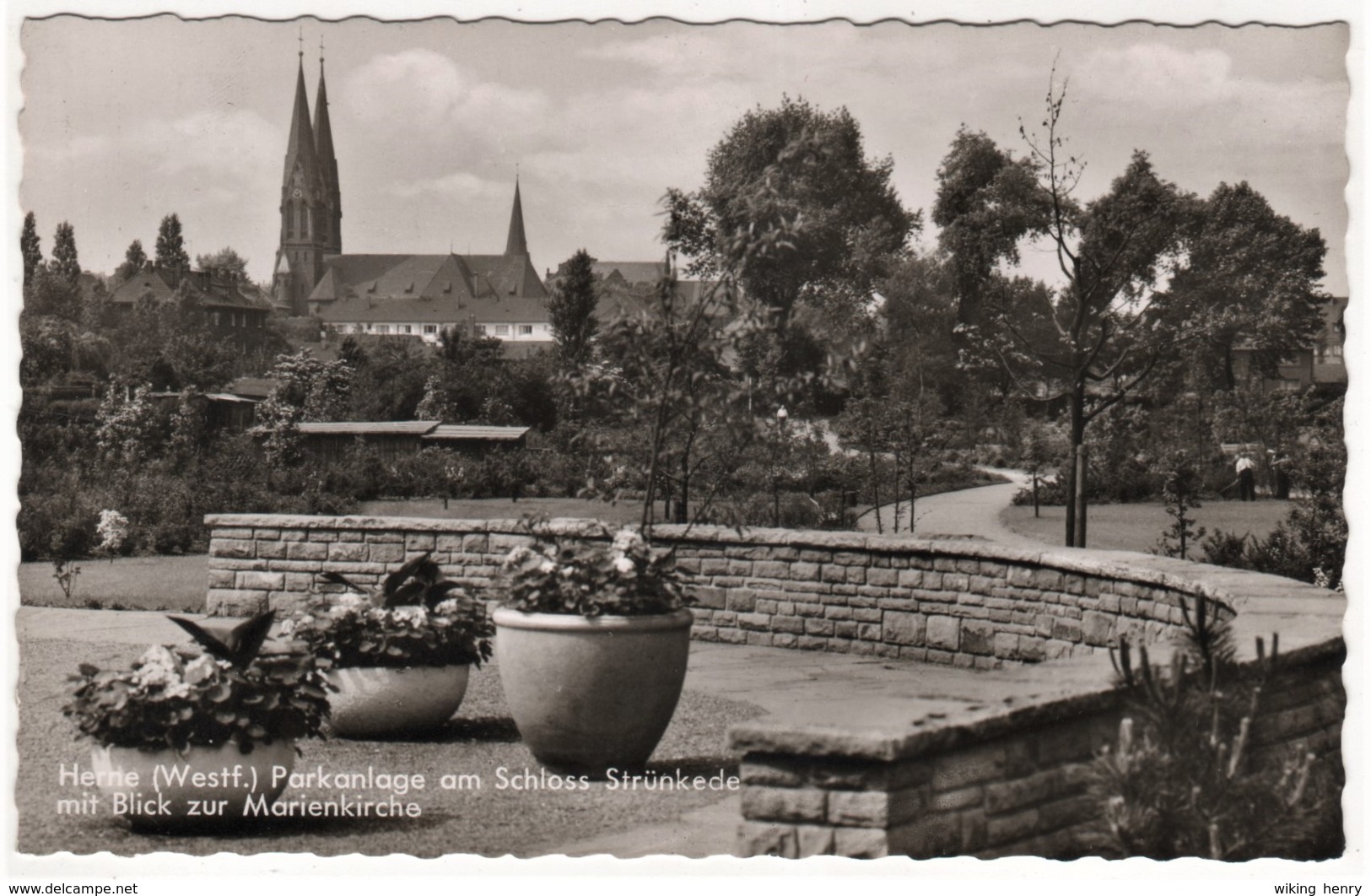 Herne Baukau - S/w Parkanlage Am Schloss Strünkede Mit Blick Zur Marienkirche - Herne