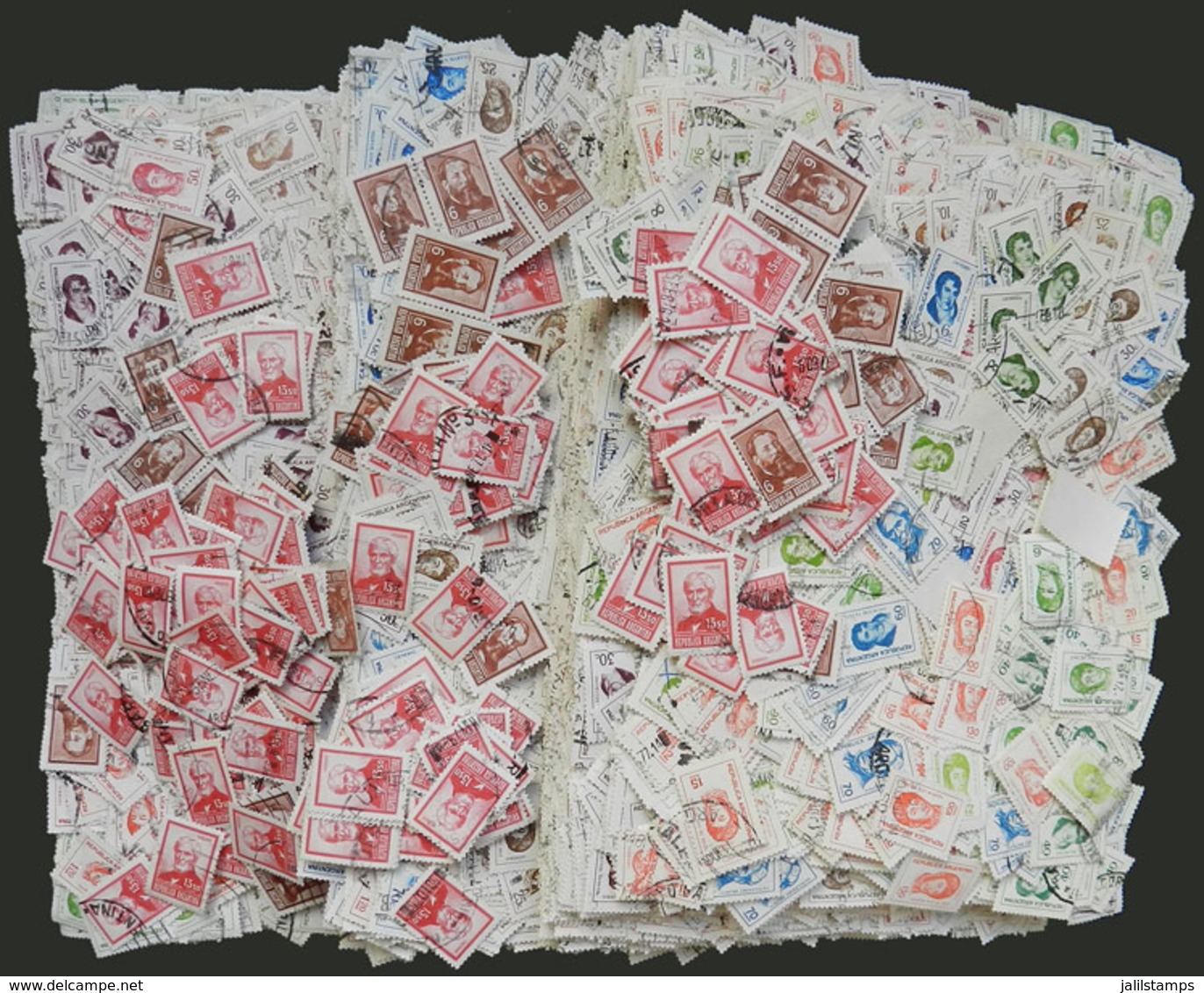 ARGENTINA: Shoe Box With About 30,000 Used Stamps Of The Proceres Issue Small Format, Perfect Lot To Look For Varieties  - Collezioni & Lotti
