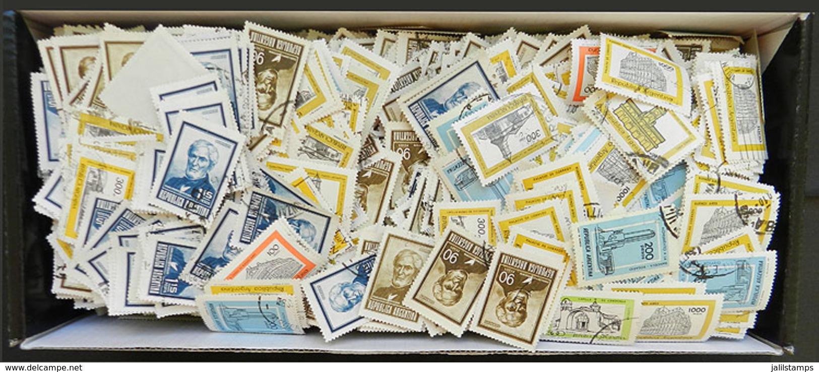ARGENTINA: Box With Over 7,500 Modern Definitive Stamps (1970/1980s), Very Fine General Quality. Perfect Lot To Look For - Collections, Lots & Series