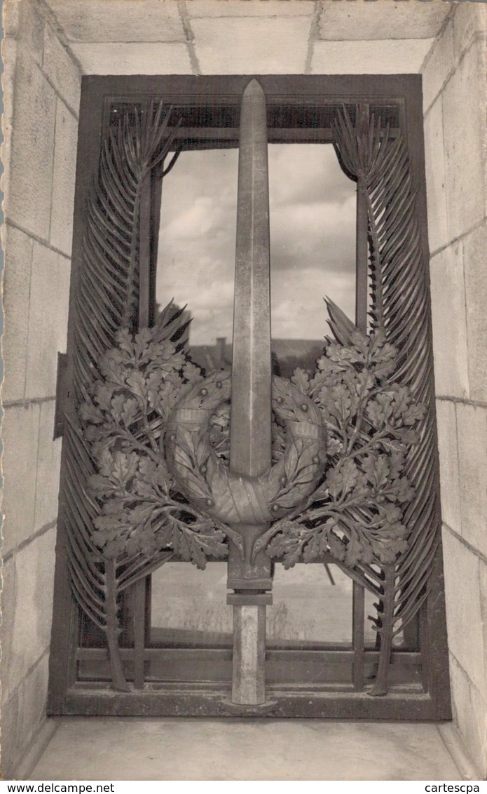 Verdun Porte Du Monument De La Victoire  CPM Ou CPSM - Verdun