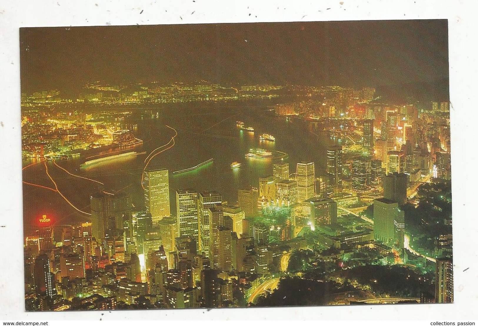 Cp, CHINE ,HONG KONG , THE VICTORIA BAY By Night ,  Vierge - China (Hongkong)