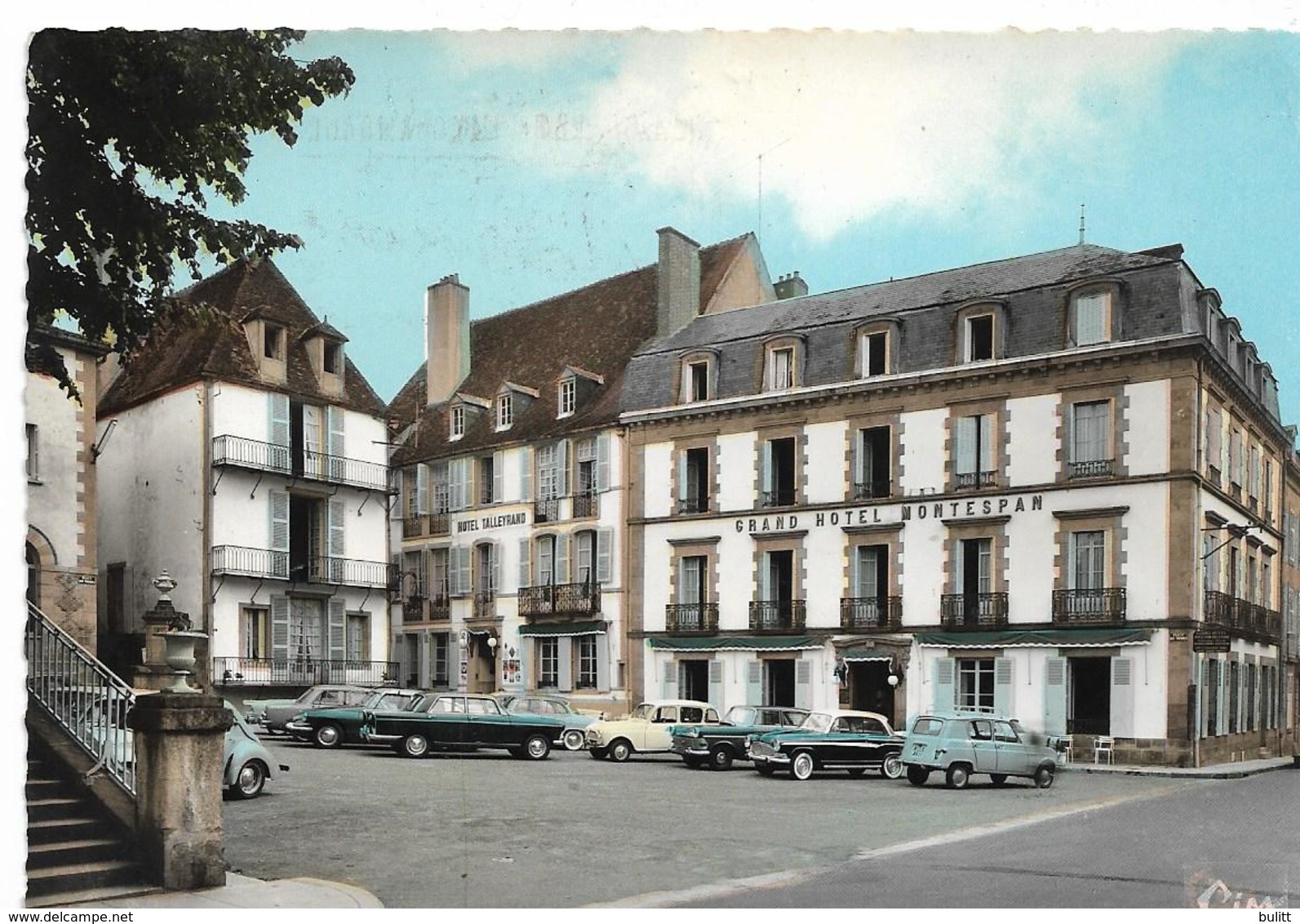 BOURBON L'ARCHAMBAULT - Hôtels Montespan Et Talleyrand - Voiture : Renault 4 L - 4 CV - Et Autres Marques - Bourbon L'Archambault