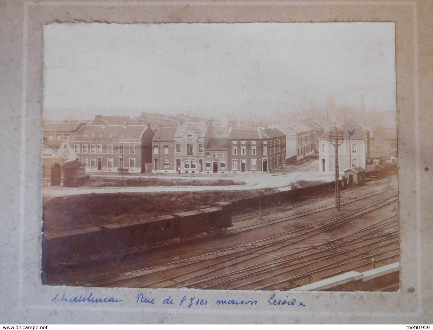 Photo Originale Chemin De Fer Châtelineau Vers 1920-30 / Rue De L'Yser / Train - Orte