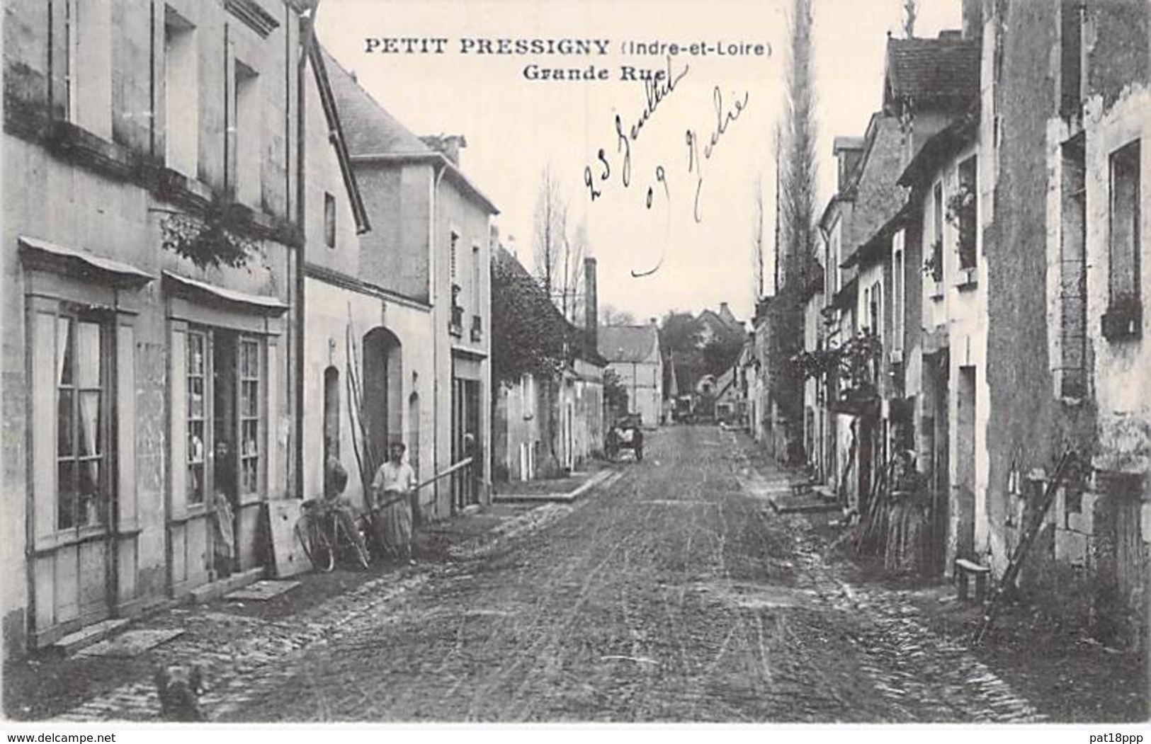 37 - LE PETIT PRESSIGNY : Grande Rue - CPA Village (330 Habitants) - Indre Et Loire - Autres & Non Classés