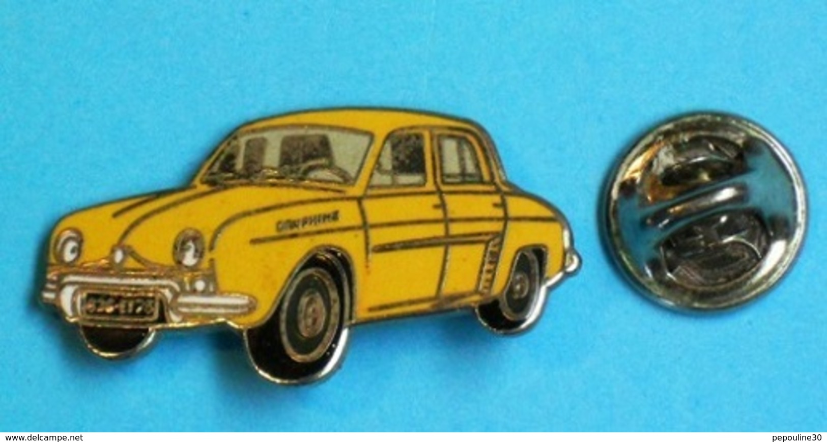 1 PIN'S  //   ** RENAULT DAUPHINE / 1956 **  . (J.Y. Ségalen) - Renault