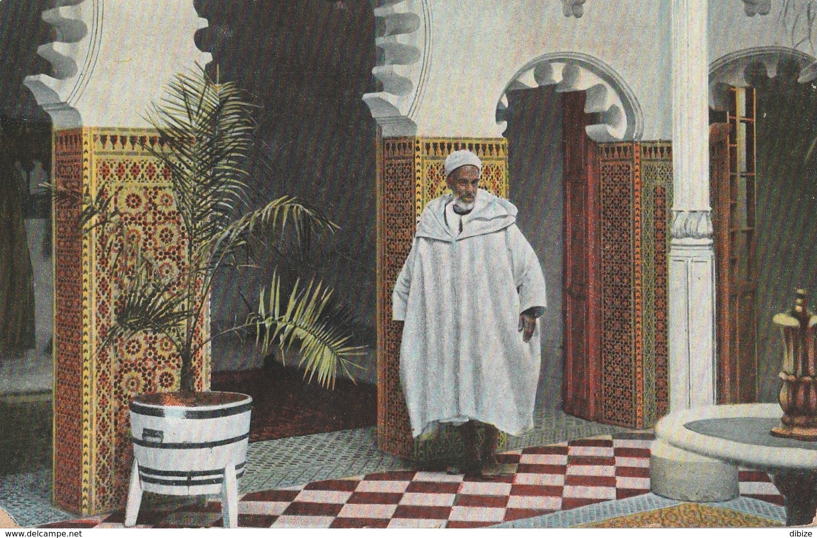 Tarjeta Postal. Marruecos. Patio De Magnífica Casa De Ricos Marroquíes. Riad. Escrito A Mano. 1917 - Otros & Sin Clasificación
