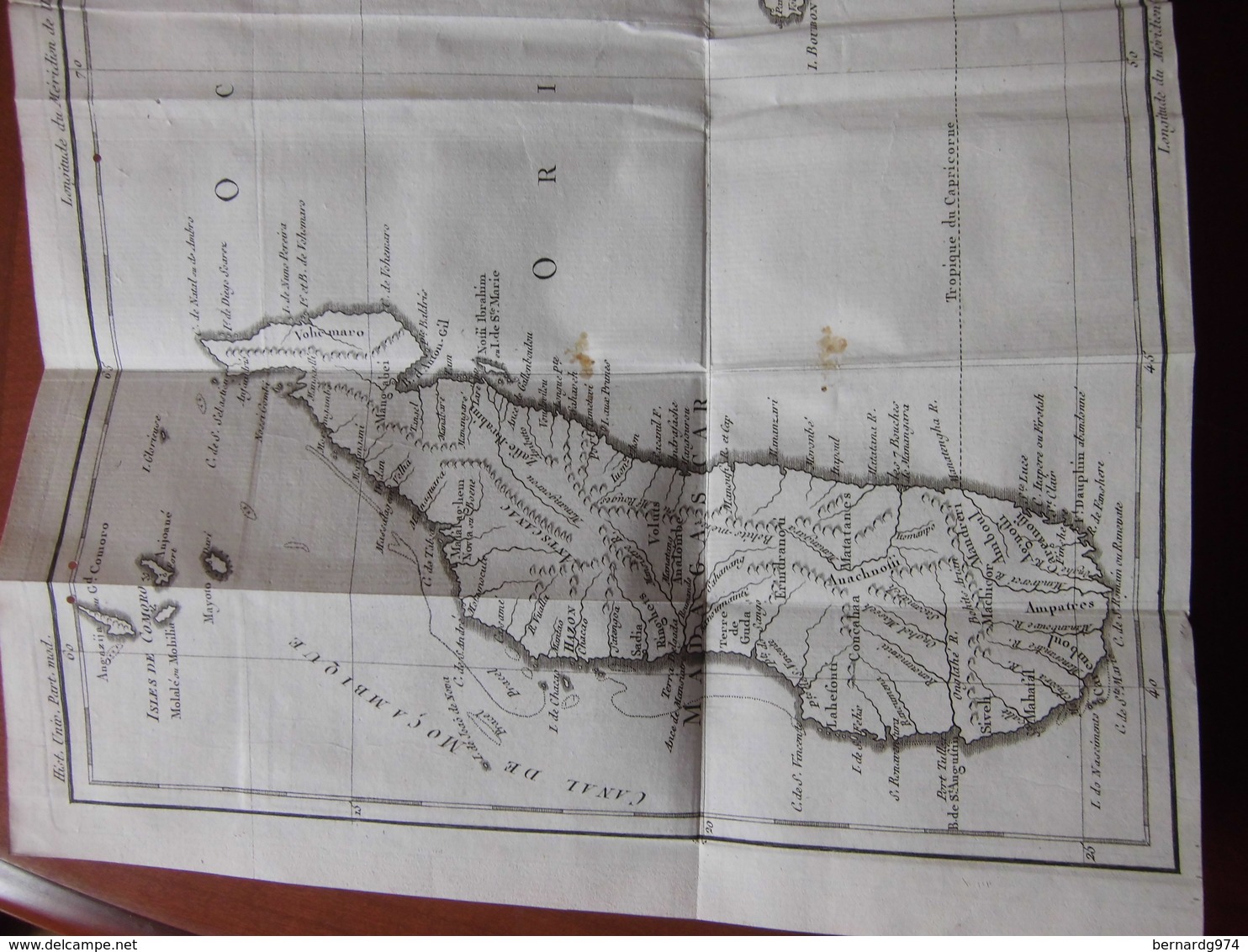 Madagascar, Bourbon (Réunion), Ile Maurice (Ile de France)  : rare ouvrage de 1784 avec carte dépliante des Iles