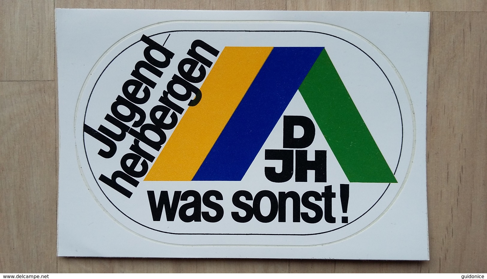 Aufkleber Mit Werbung Für Das Deutsche Jugendherbergswerk (DJH) - Stickers