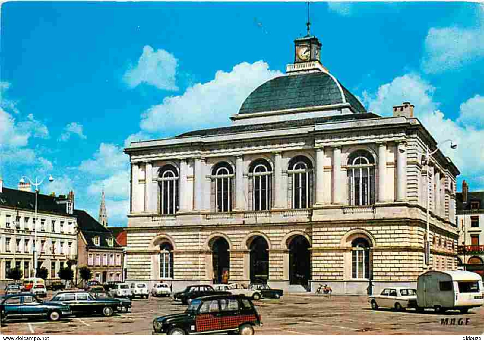 Automobiles - Petit Plan - Saint Omer - L'Hotel De Ville - Voir Scans Recto-Verso - PKW