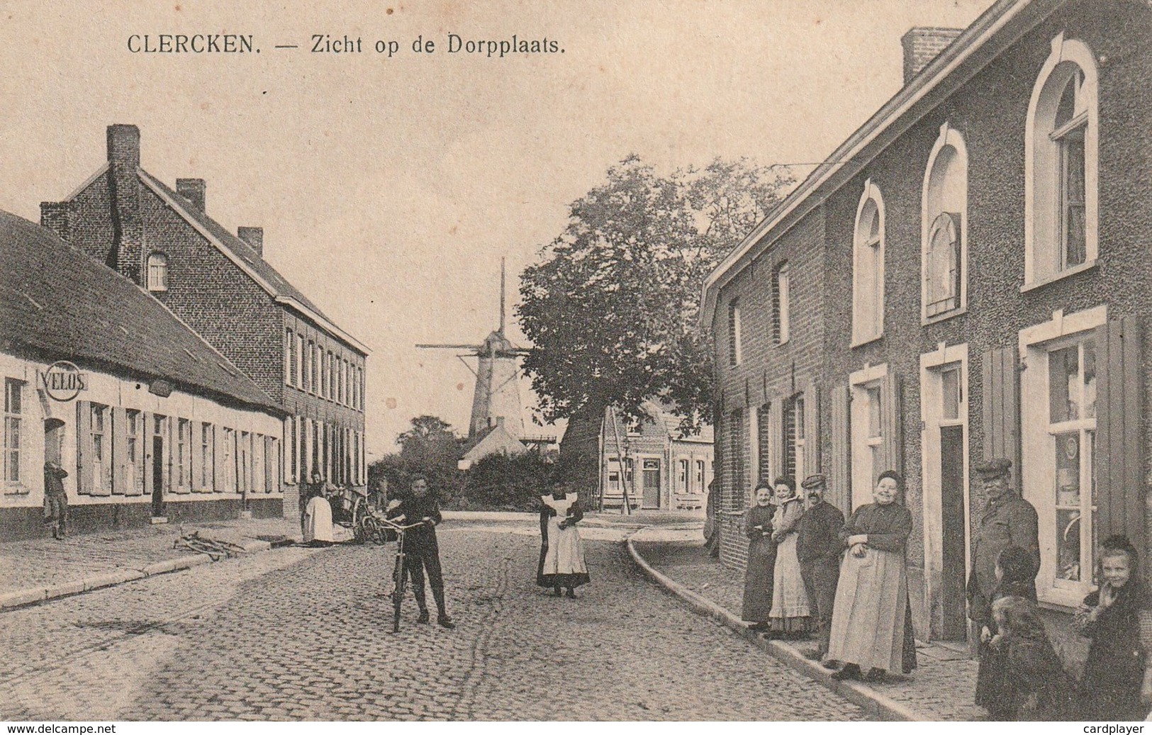 CLERCKEN / KLERKEN - Zicht Op De Dorpplaats - Schitterende Animatie Met Bewoners - Molen Op De Achtergrond - 1917 - Houthulst