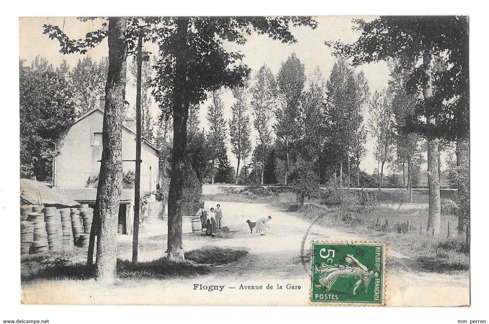 (25384-89) Flogny - Avenue De La Gare - Flogny La Chapelle