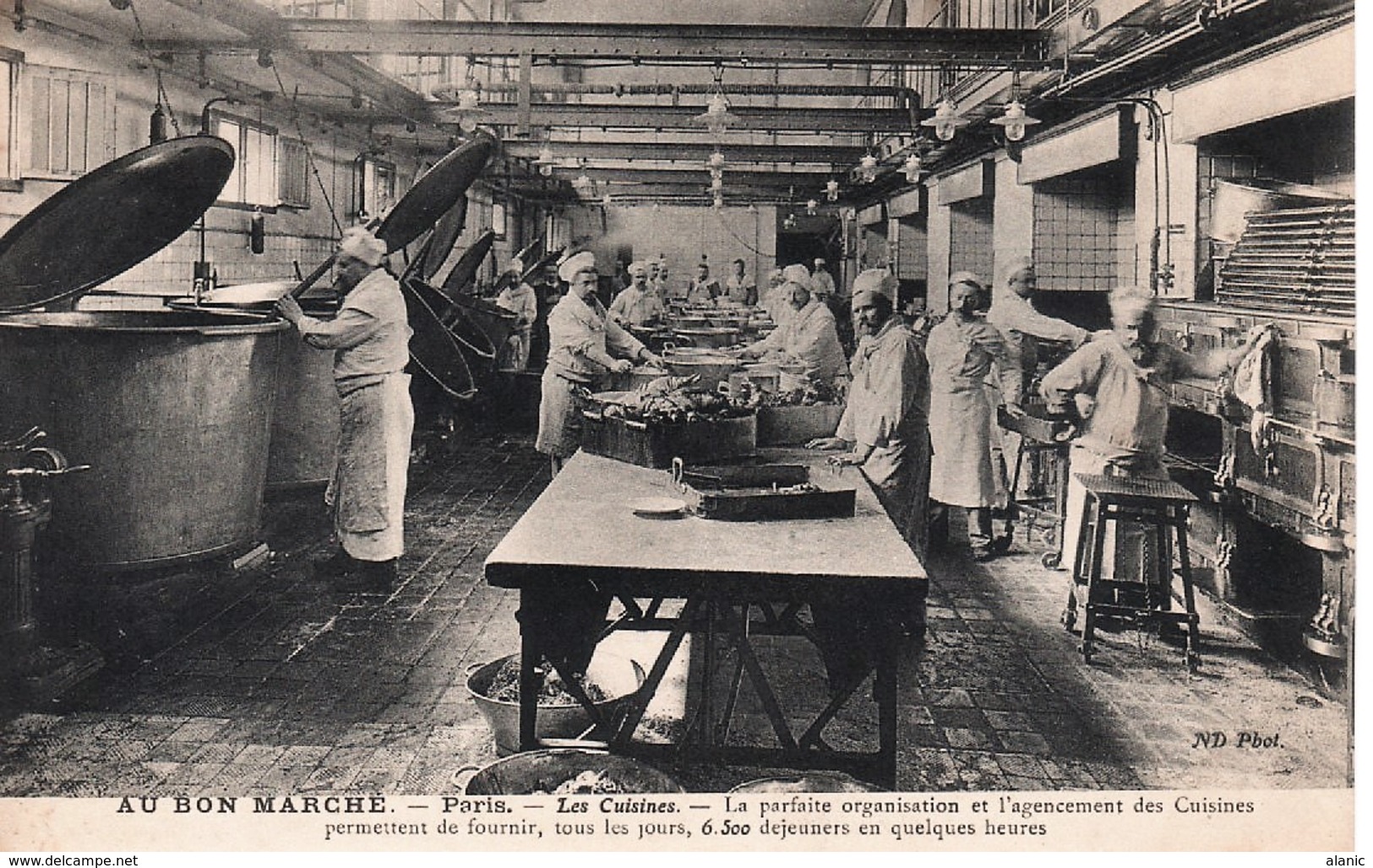 Magasins   PARIS-AU BON MARCHE -Les Cuisines--Animé-   Circulée - Magasins