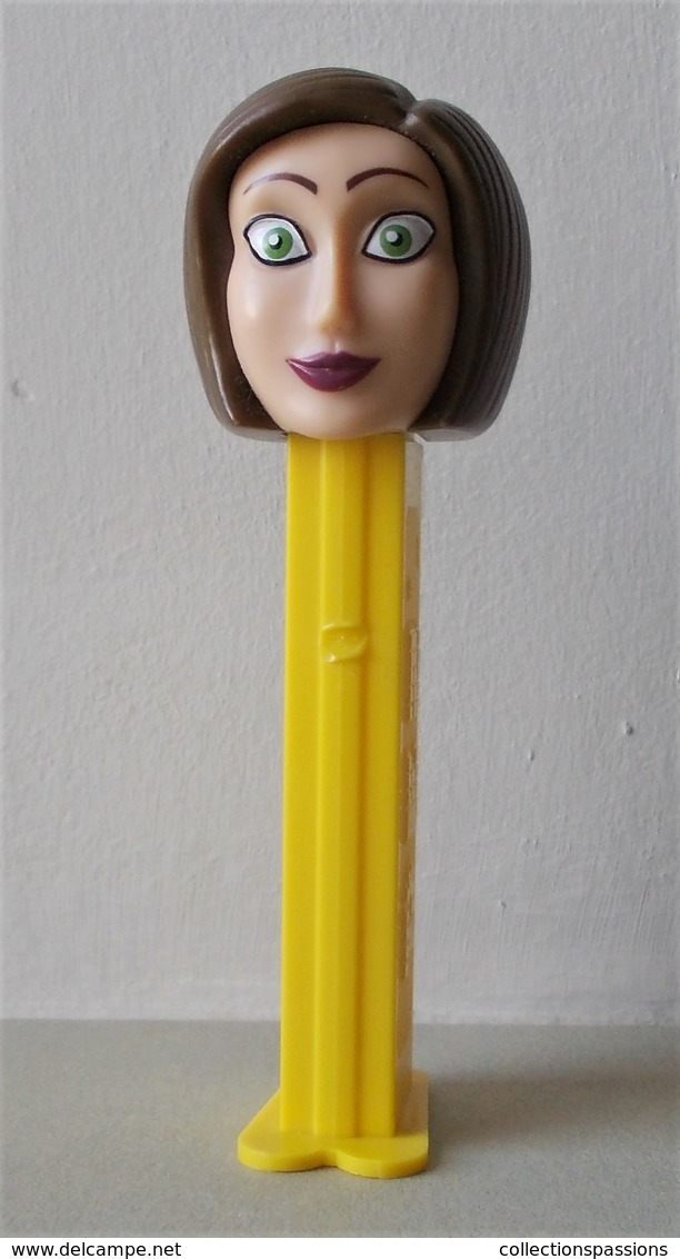 - PEZ. Vanessa - 11 Cm - - Pez