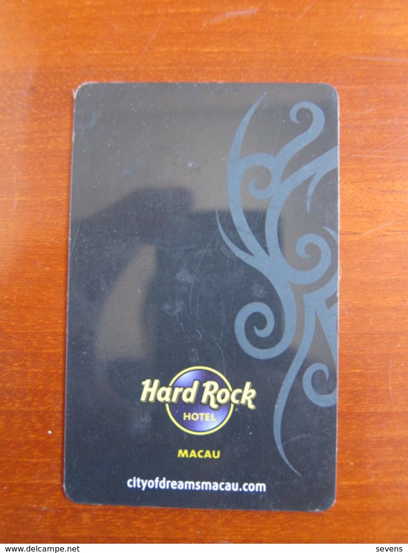 Hard Rock Hotel, Macao,edge Tiny Damaged - Chiavi Elettroniche Di Alberghi