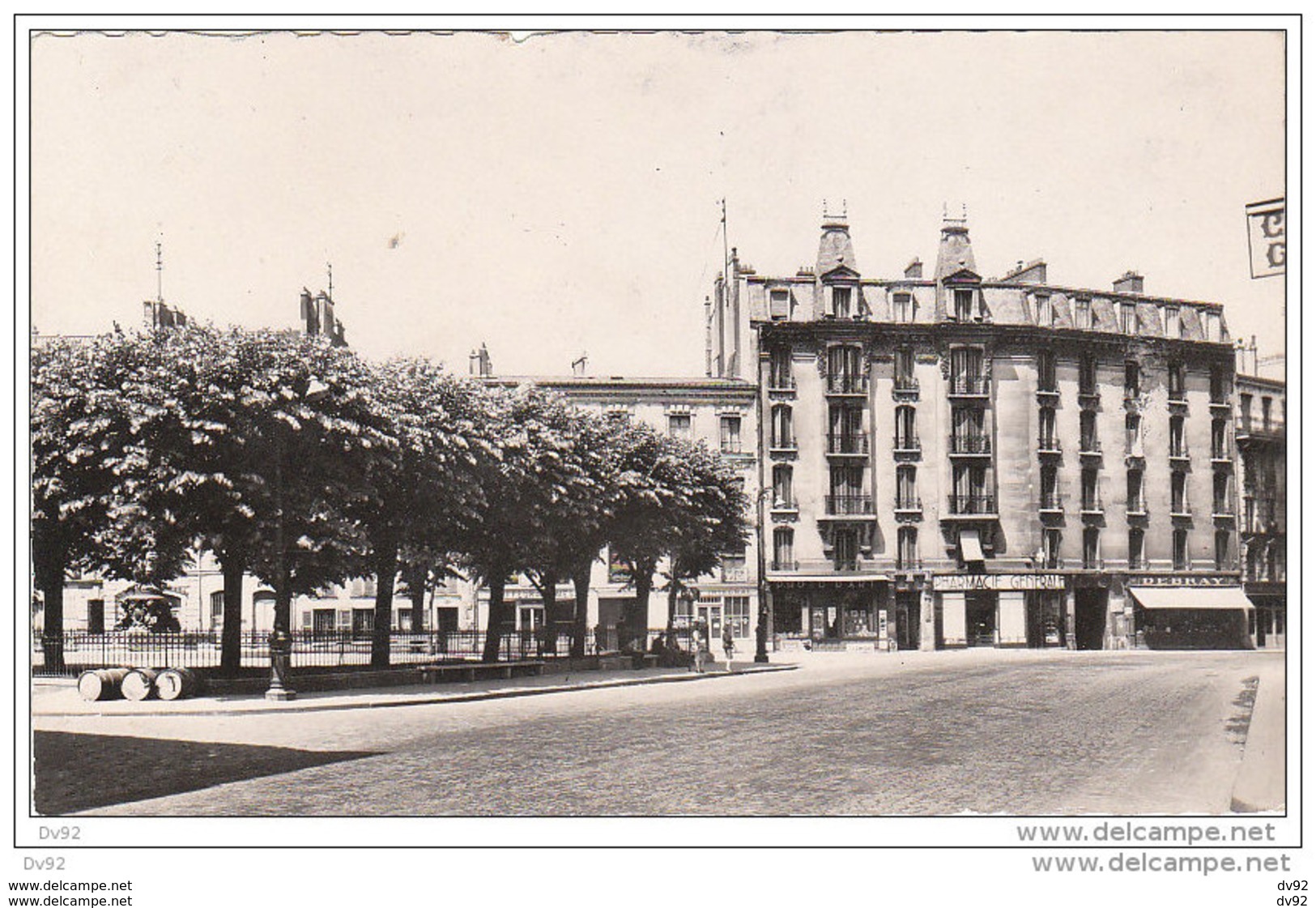 SEINE SAINT DENIS SAINT DENIS PLACE DE LA RESISTANCE - Saint Denis