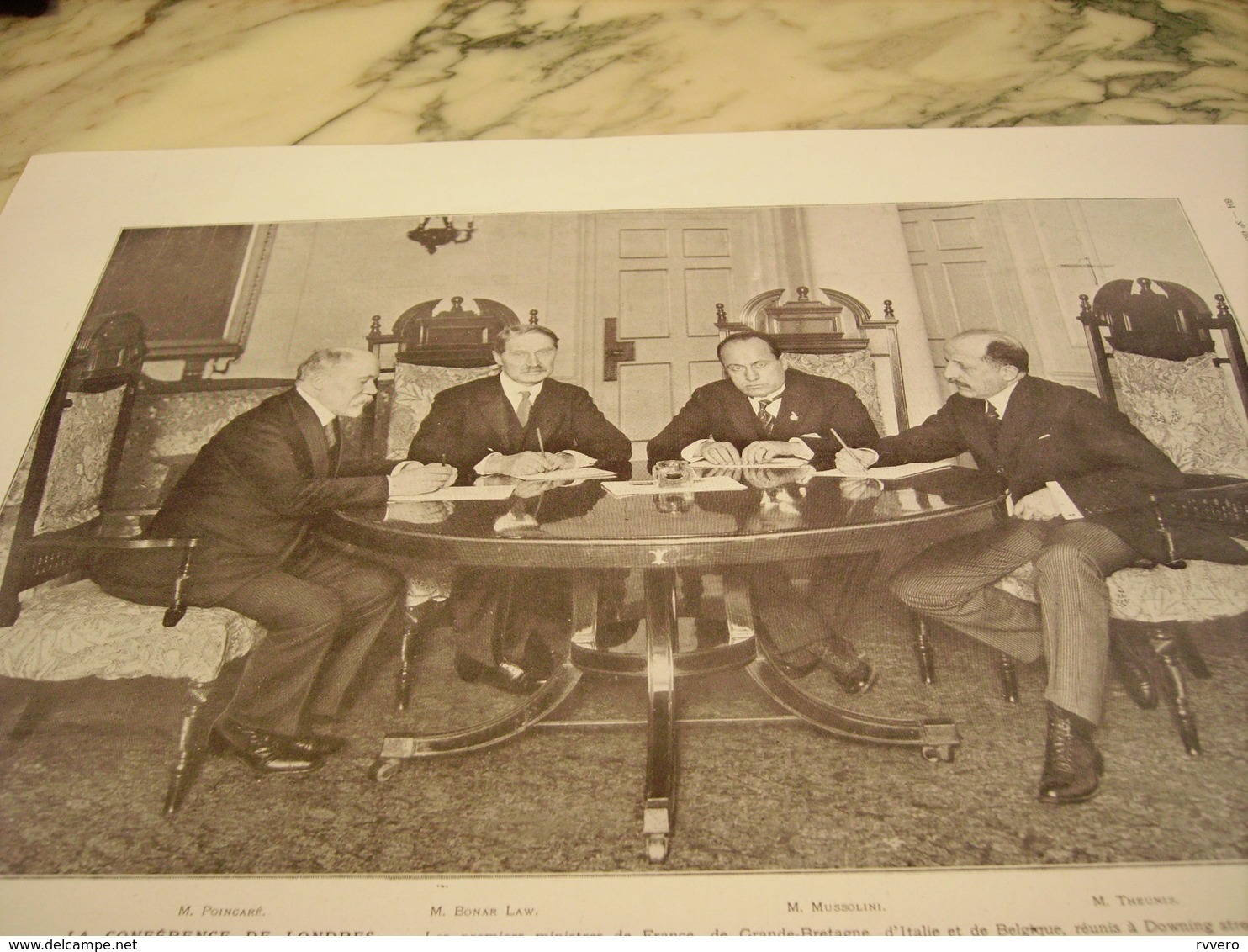 PHOTO CONFERENCE DE LONDRES POINCARE-MUSSOLINI-THEUNIS-BONAR 1922 - Sin Clasificación