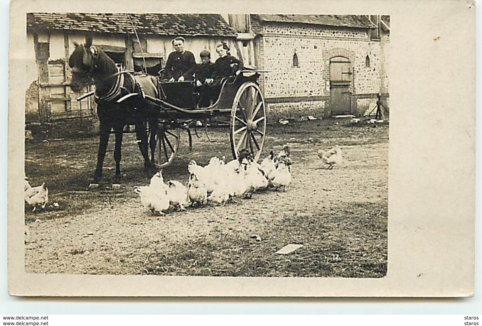 Carte-Photo - A Localiser - Intérieure De Ferme - Fotografie