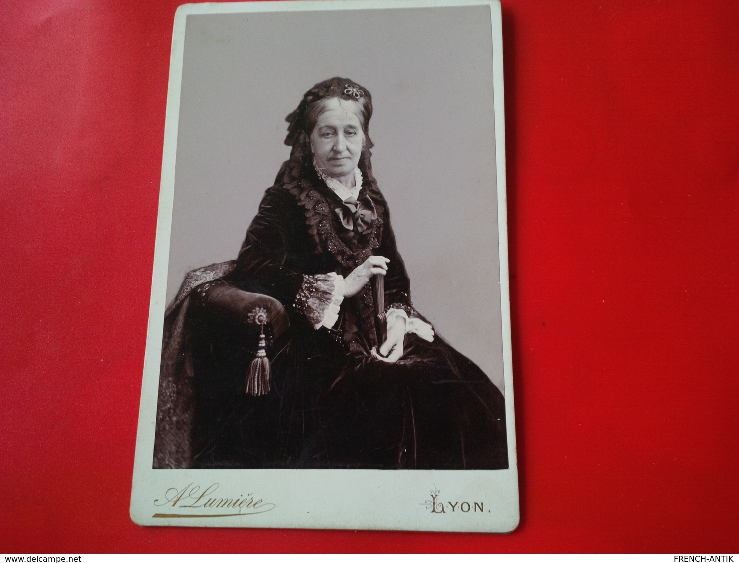 PHOTO A.LUMIERE LYON MADAME LIMOUSIN - Identified Persons