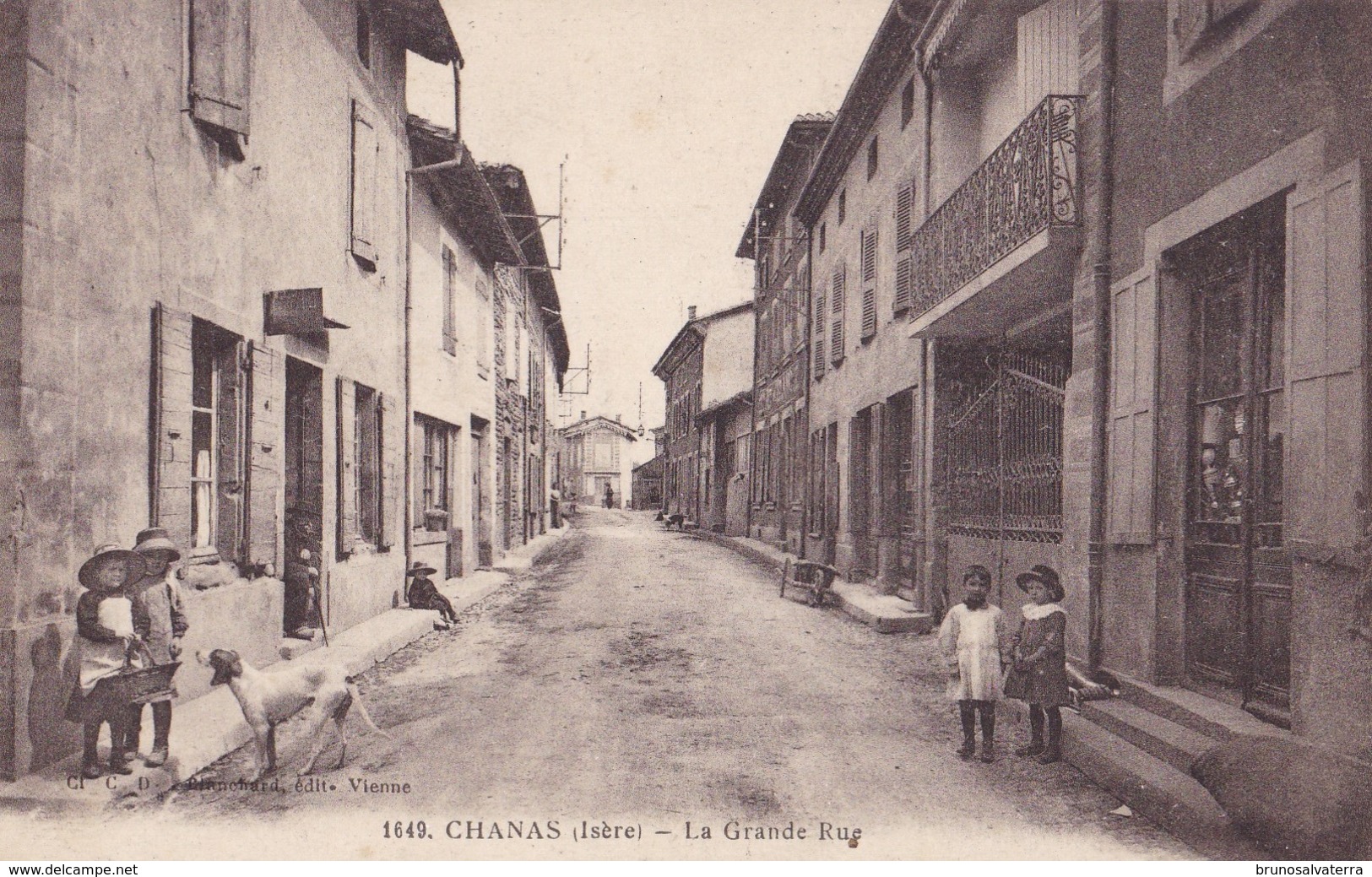 CHANAS - La Grande Rue - Chanas