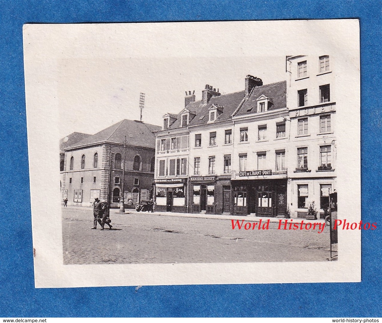 Photo Ancienne Snapshot - BOULOGNE Sur MER Ou Environs - Le Café De L' Avant Port - Immeuble Architecture Pas De Calais - Lieux