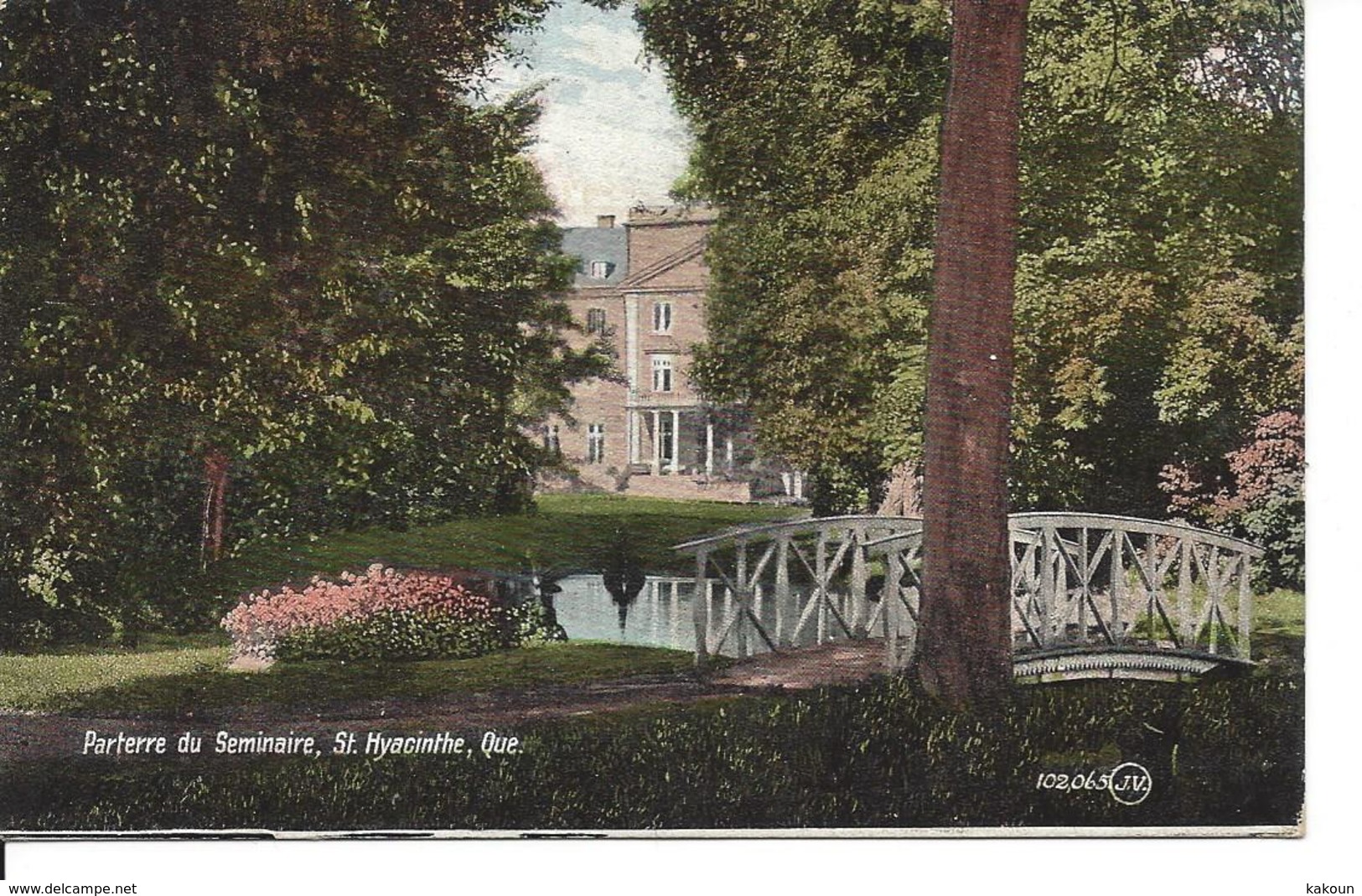 PArterre Du Séminaire, St-Hyacinthe, Québec, Valentine & Son's  (8974) - St. Hyacinthe