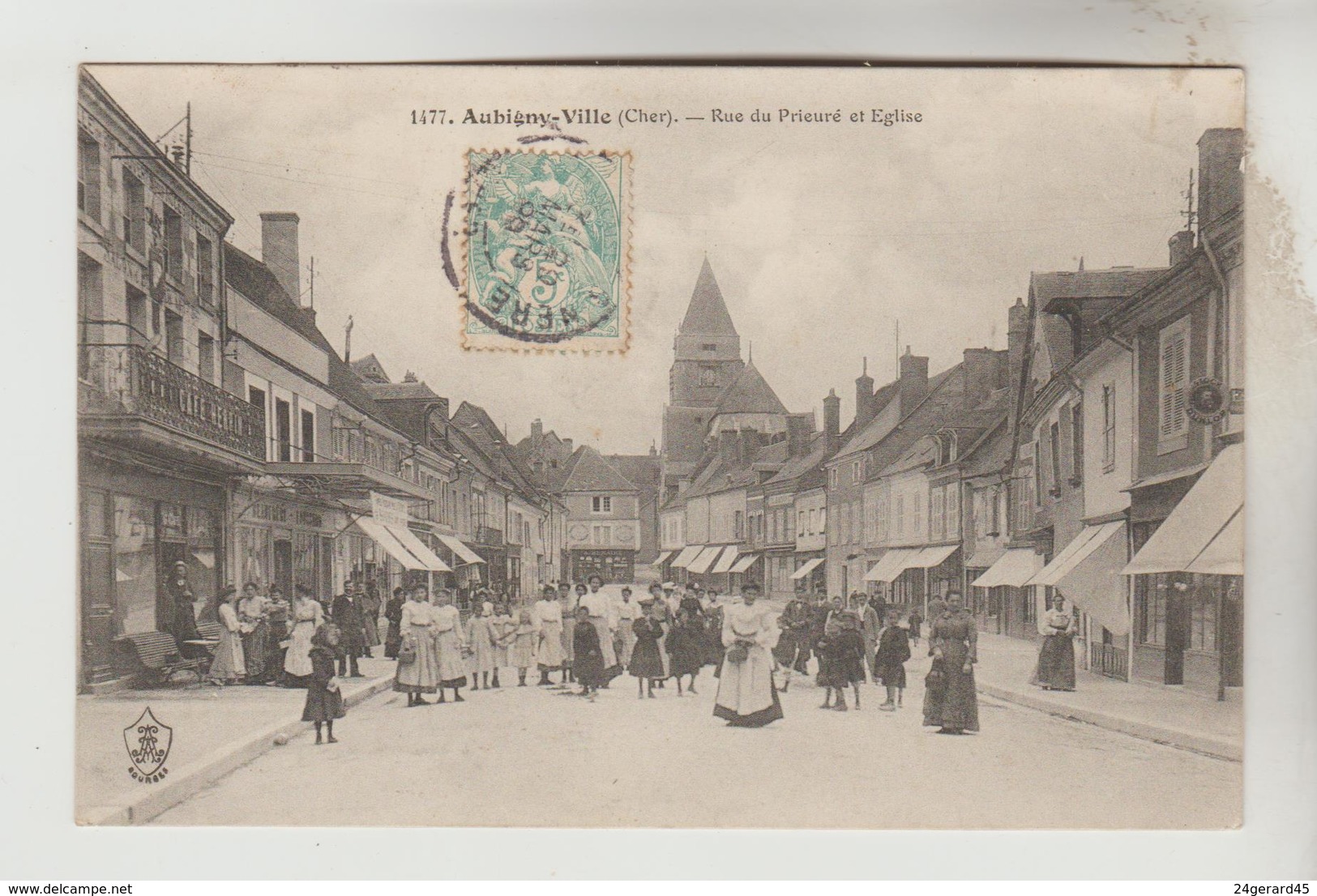 CPA AUBIGNY SUR NERE (Cher) - Rue Du Prieuré Et L'Eglise - Aubigny Sur Nere