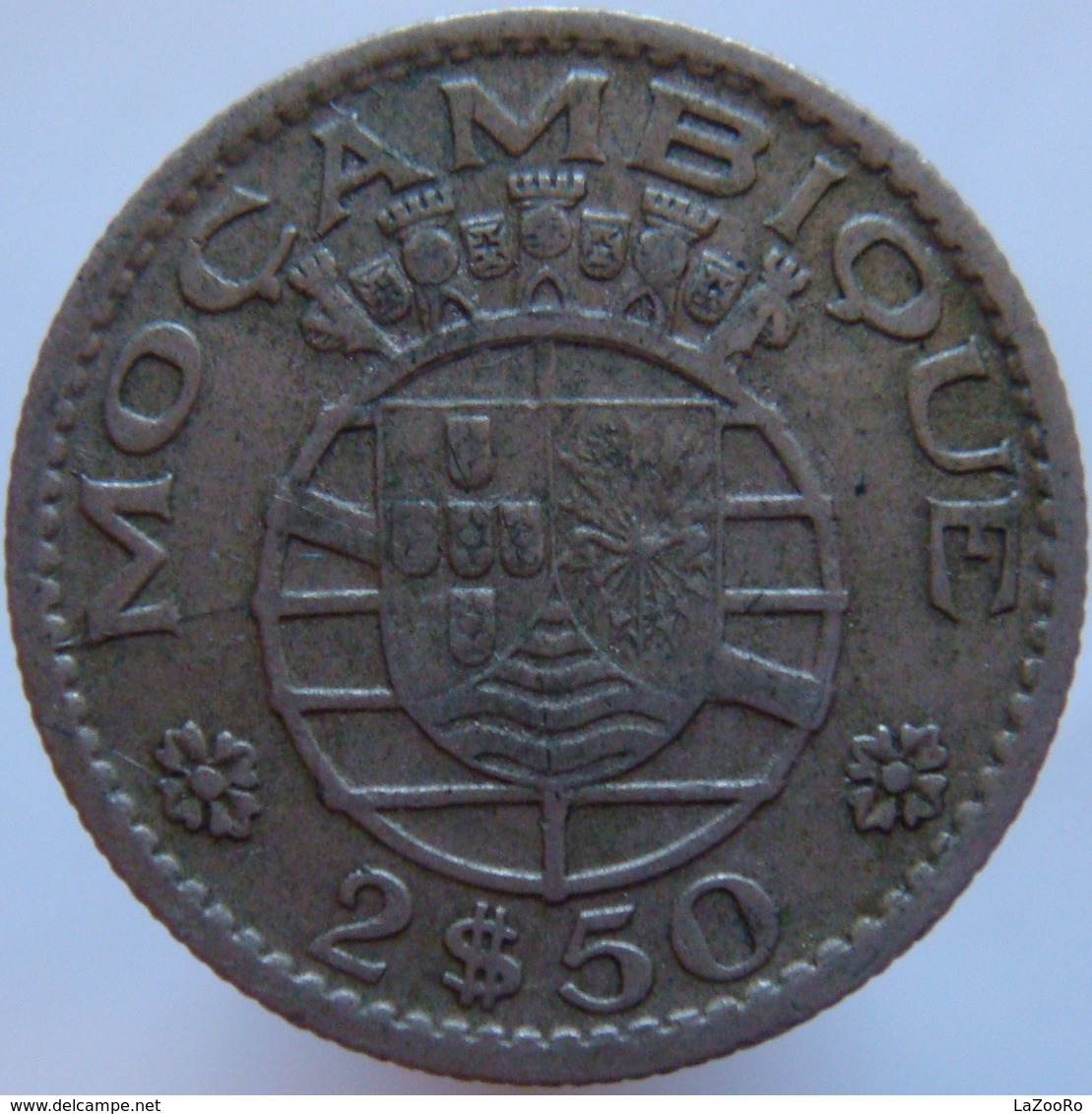 LaZooRo: Mozambique 2 $ 50 Escudos 1953 XF - Mozambique