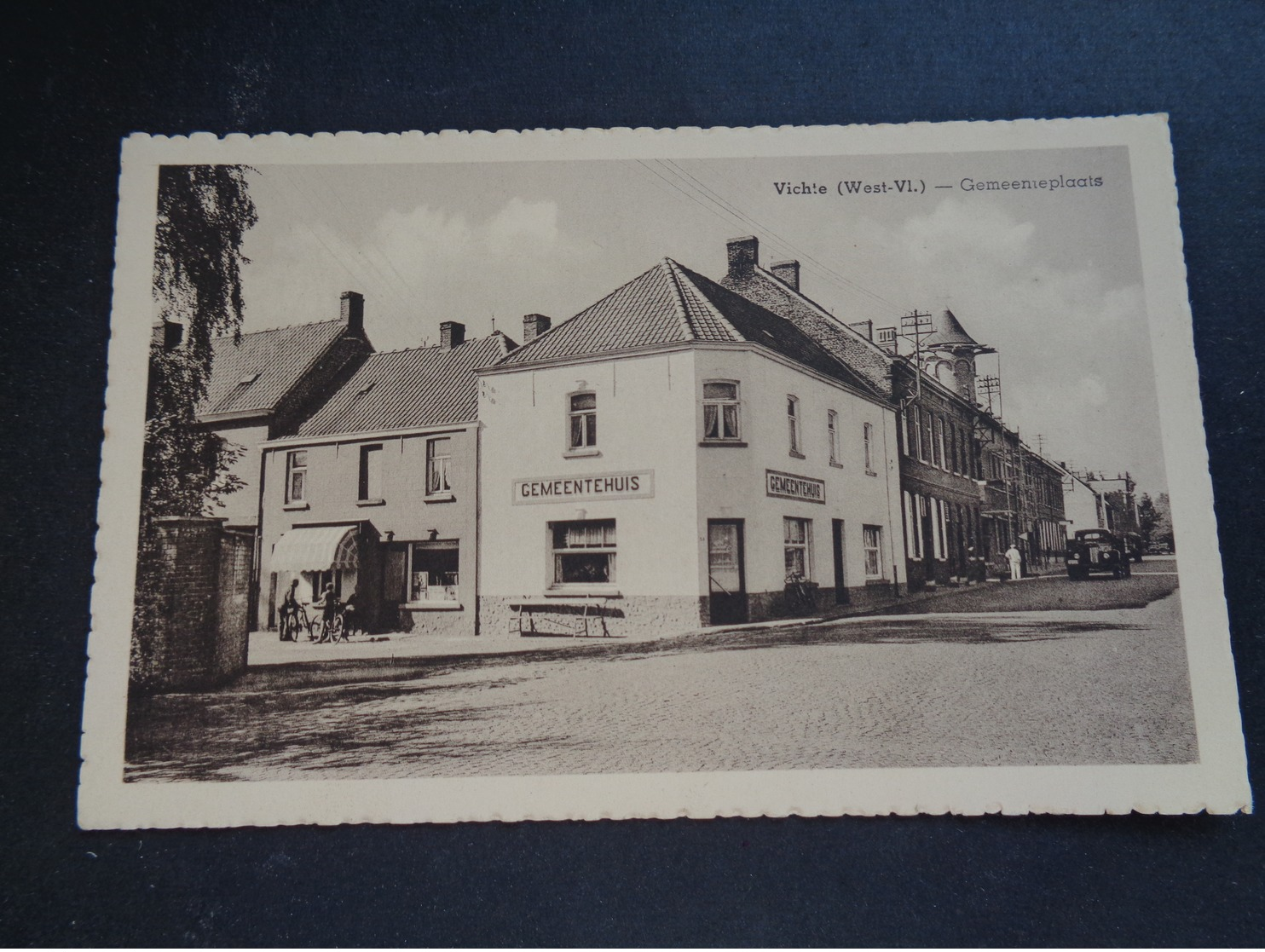 Belgique  België  ( 1726 )    Vichte ( Anzegem )    Gemeenteplaats - Anzegem