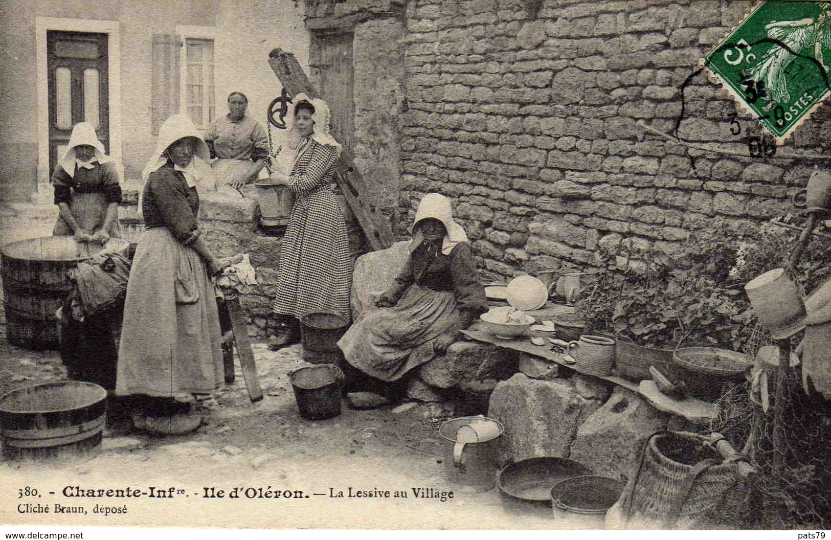 ILE D'OLERON  -  La Lessive Au Village - Ile D'Oléron