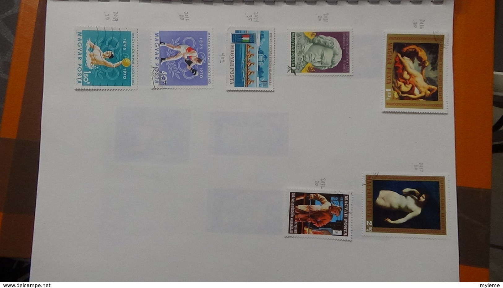 A239 Cahier de timbres de Hongrie dont fin de catalogue. A saisir !!! Voir commentaires