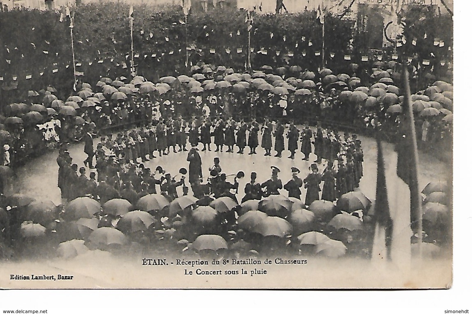 ETAIN - Réception Du 8eme Bataillon De Chasseurs - Le Concert Sous La Pluie - Etain