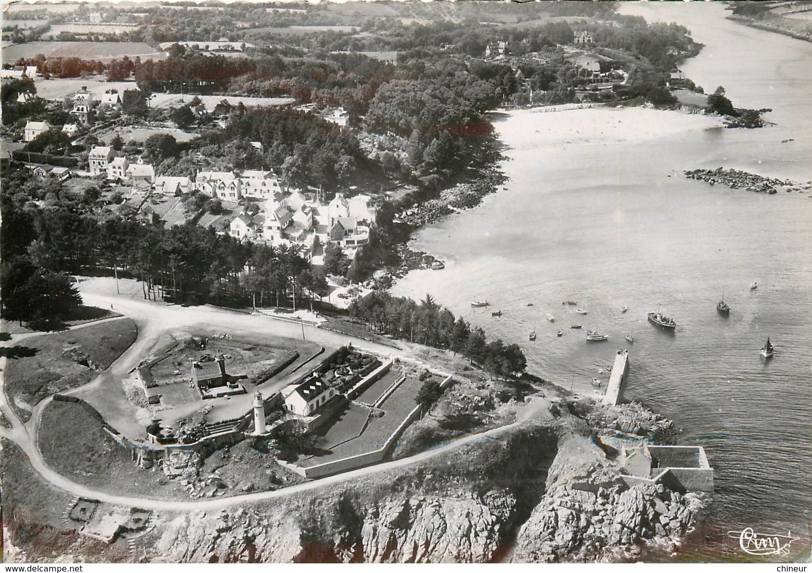 PORT MANECH  VUE GENERALE AERIENNE SUR LE PORT ET LA PHARE - Autres & Non Classés