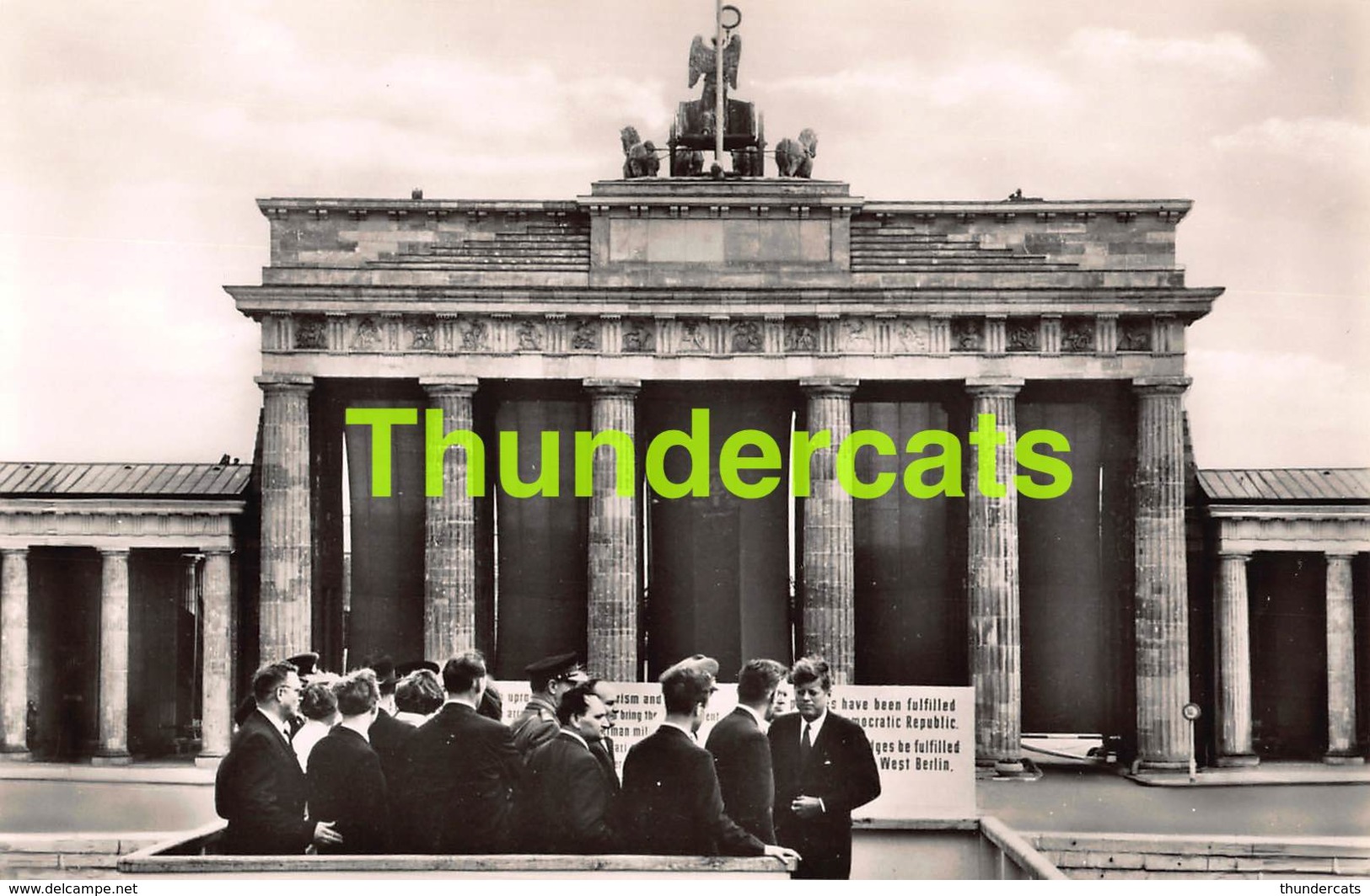 CPA PHOTO FOTO PRASIDENT KENNEDY IN BERLIN WESTERN GERMANY PRESIDENT AM BRANDENBURGER TOR - Personnages