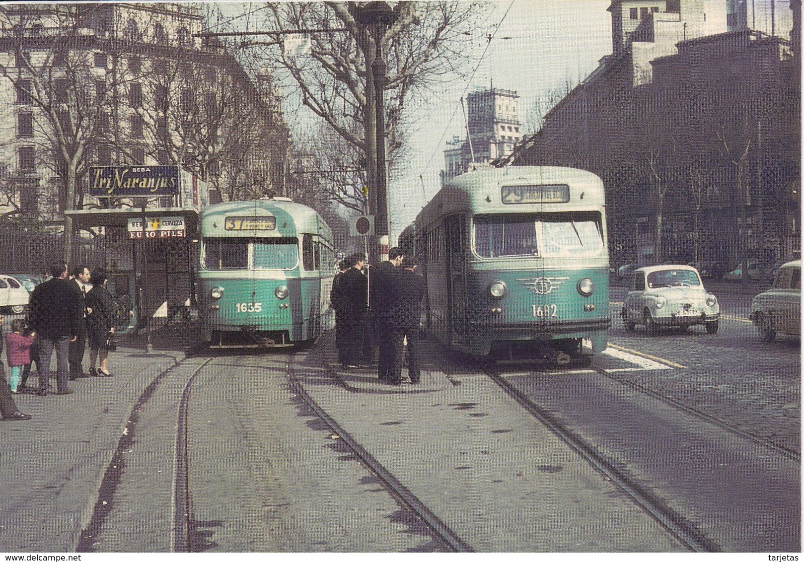 Nº 568 POSTAL DE 2 TRANVIAS DE BARCELONA PCC EN PLAZA DE UNIVERSIDAD (TREN-TRAIN-ZUG) AMICS DEL FERROCARRIL - Tranvía