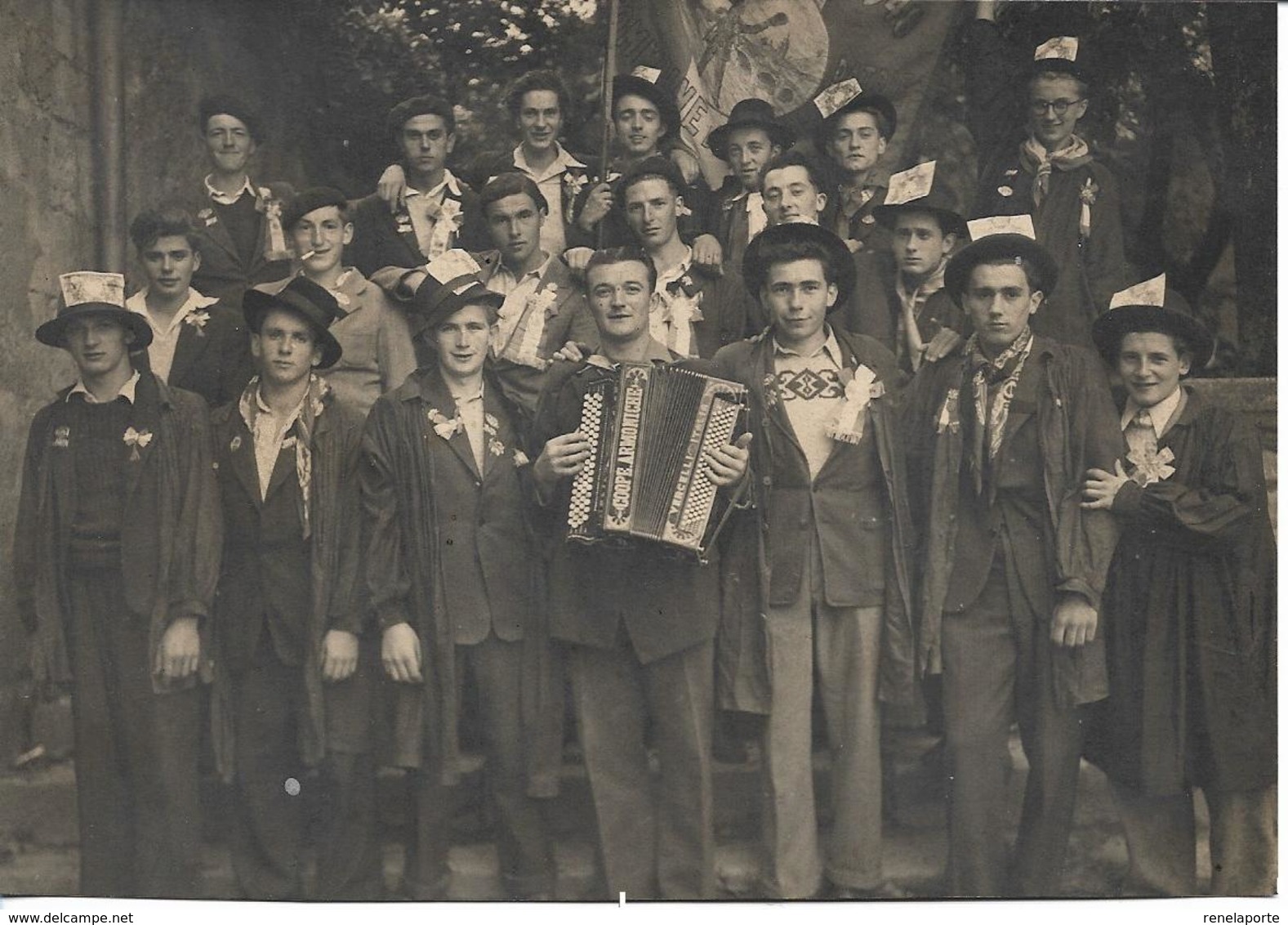 Saint Geniez - D 'Olt Les Conscrits Classe 1948 ( CARTE PHOTO ) - Sonstige & Ohne Zuordnung