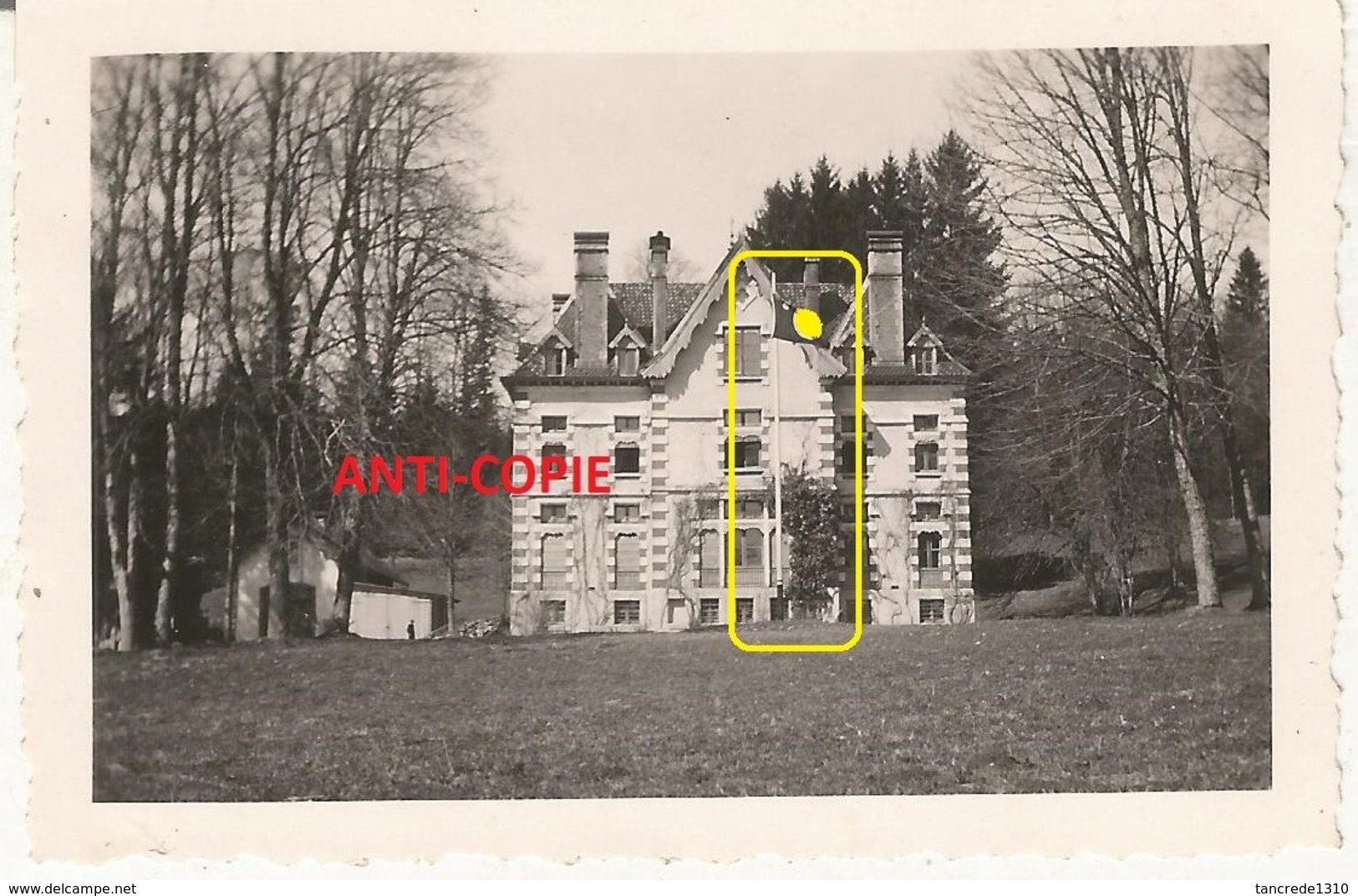 WW2 Rare PHOTO ORIGINALE ALLEMANDE étendard Flotte Sur Le Château De Mérode à MAÎCHE Montbeliard 25 DOUBS N°2 - 1939-45