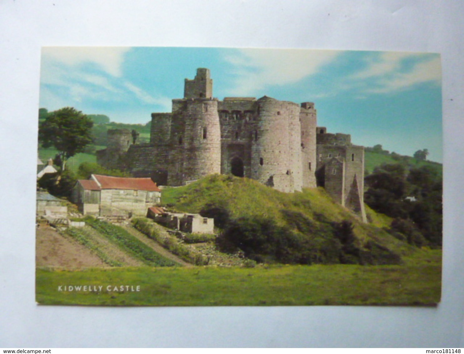 KIDWELLY CASTLE - Carmarthenshire