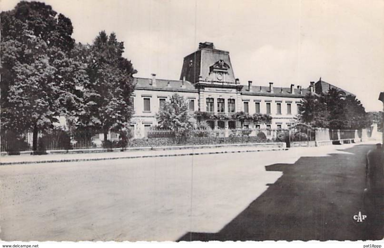 47 - TOURNON Sur RHÔNE Lycée De Jeunes Filles -CPSM Village ( 2.660 H ) Dentelée N/B Format CPA 1954 - Ardèche - Tournon