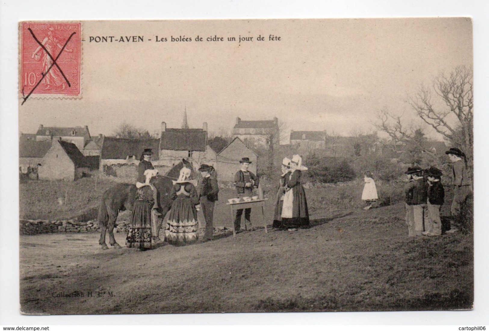 - CPA PONT-AVEN (29) - Les Bolées De Cidre Un Jour De Fête (belle Animation) - Collection H. L. M. - - Pont Aven