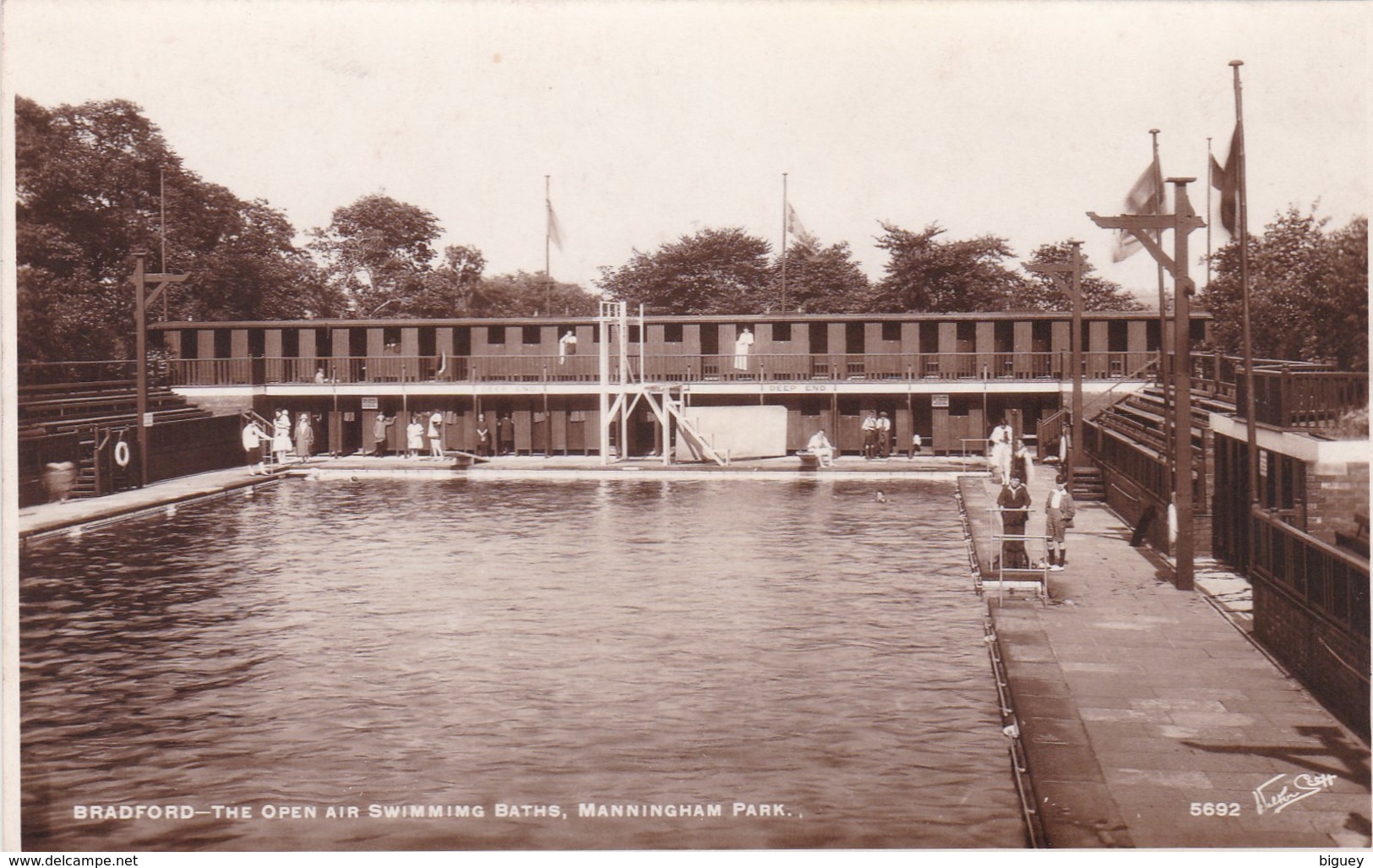 Royaume Uni- England - Bradford - The Open Air Swimming Baths, Manningham Park. - Bradford