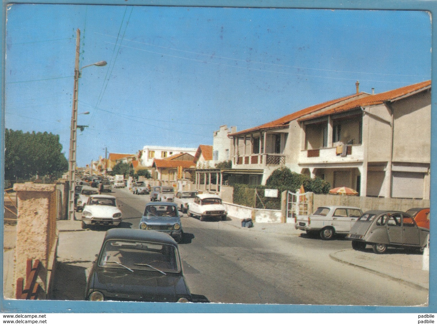 Carte Postale 34. Carnon  DS Citroën 404 Peugeot  Avenue Grassion-Cibrand  Très Beau Plan - Pezenas