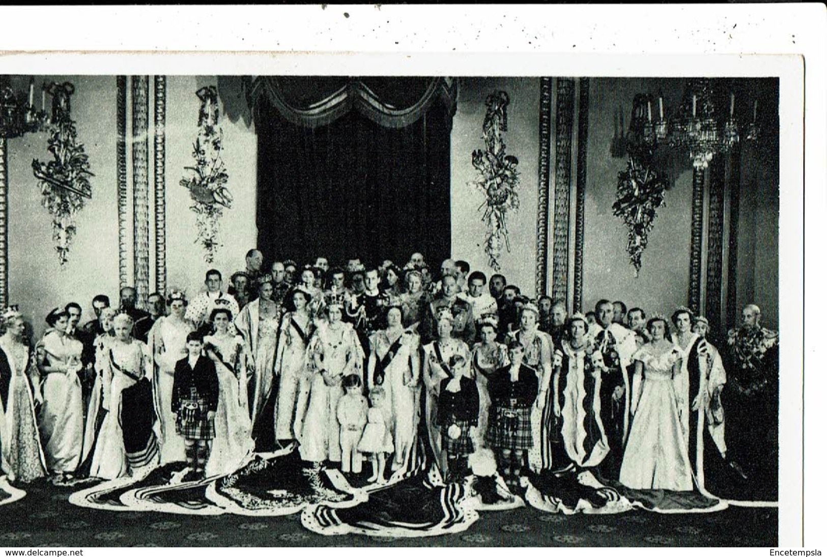 CPA-Carte Postale-Royaume-Uni- Couronnement D'Elisabeth II Portrait Officiel De La Reine1953-VM9916 - Royal Families