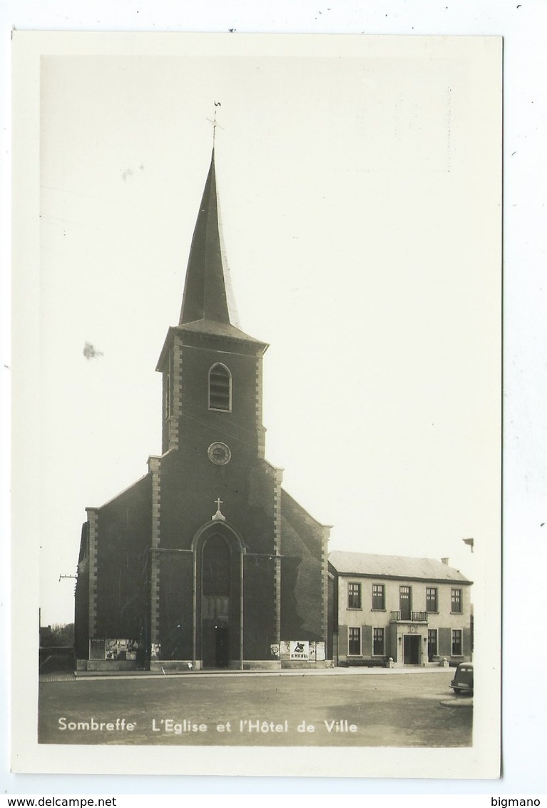 Sombreffe Eglise Et Hôtel De Ville - Sombreffe