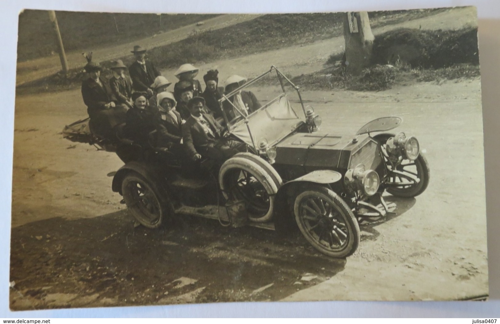 AUTOMOBILE Ancienne Carte Photo  Gros Plan Belle Animation - Voitures De Tourisme