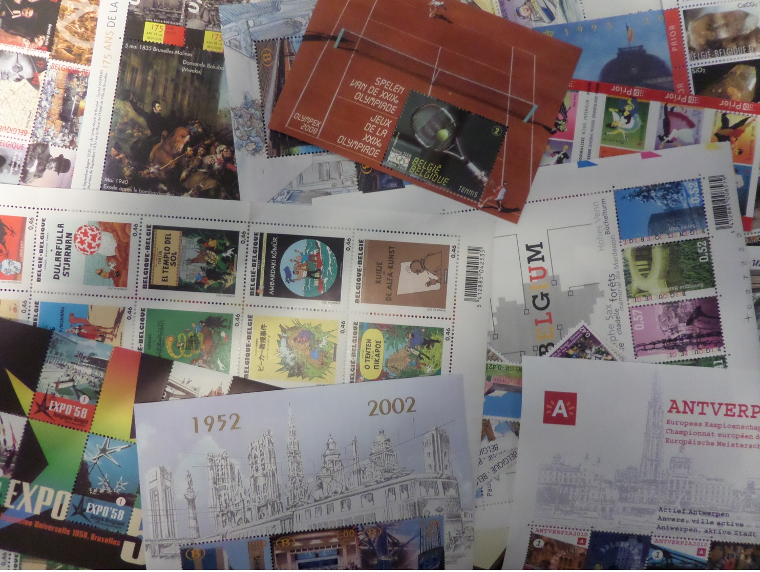 Belgique Lot/collection Neufs ** MNH 2001/2010 (timbres En Euros). Plusieurs Blocs Et Feuillets. TB. A Saisir! - Nuovi